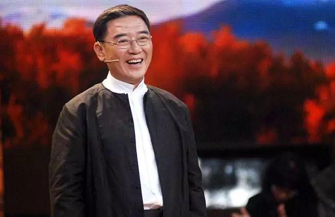 小大夫，巷弄深處的醫(yī)療溫情與特色小店的故事。